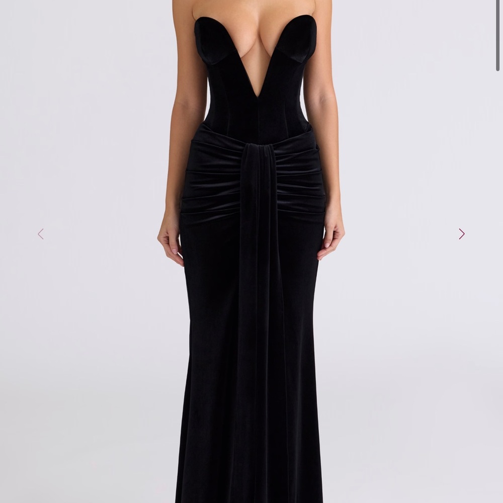 House of CB Vienne Black Velvet Deep Plunge Maxi Gown